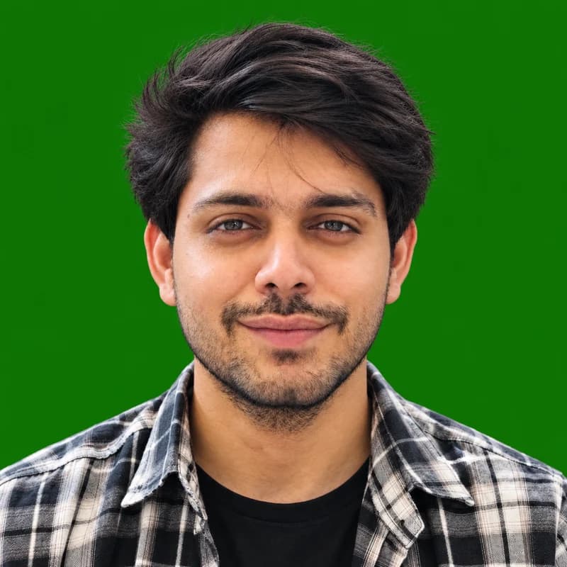 Portrait of the person behind Crovio Digital